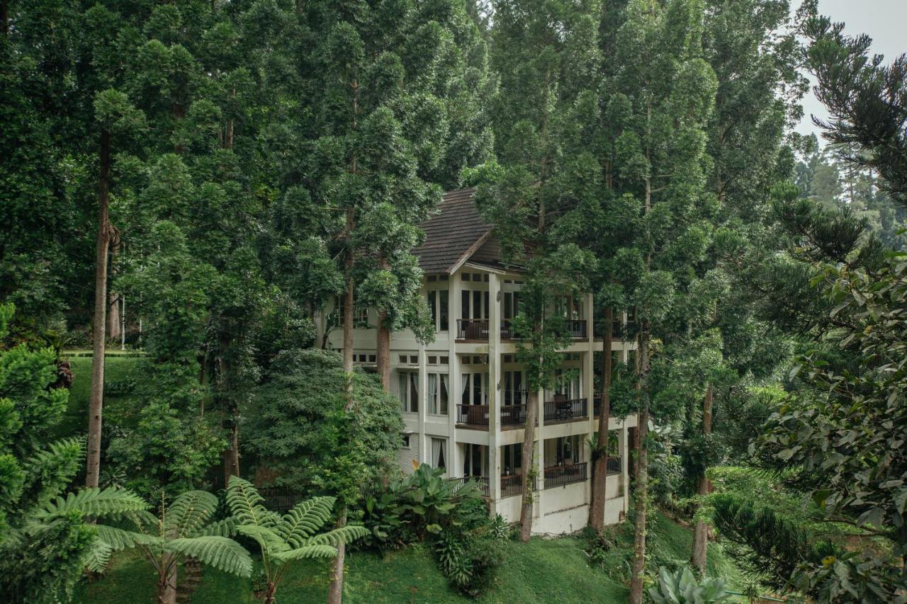 Villa Puncak By Plataran Sampal Exterior photo